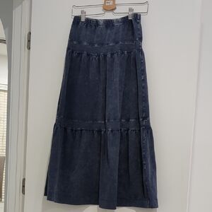 Red Myth Size 00 Fits Like A Small Long Maxi Denim Blue Women's Skirt